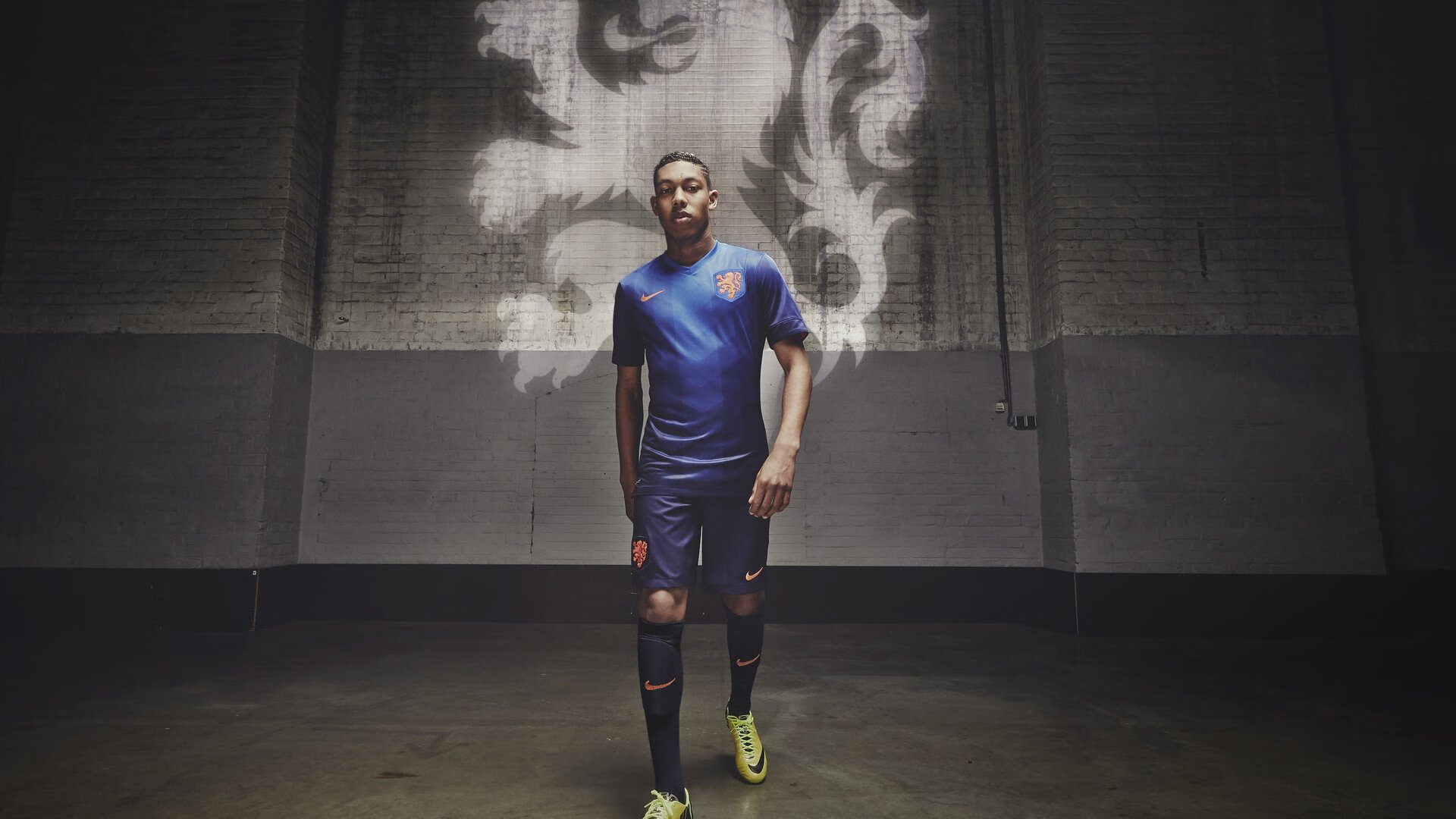 未来足球史诗：技术革新让比赛更精彩、更公平、更环保，足球 未来